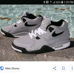 Meet your Posher, Ernesto